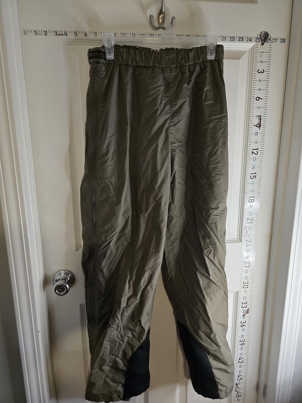 Columbia Olive Green Cargo Shell Pants with Black Reinforced Cuffs